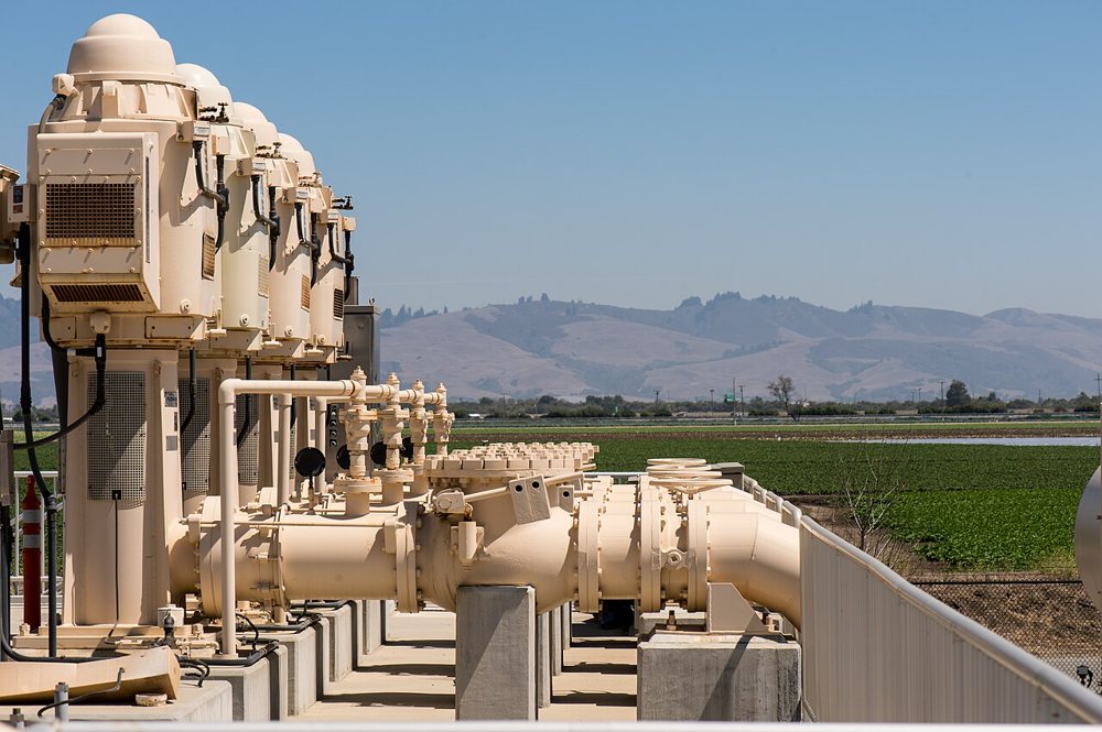 Solar pump installations